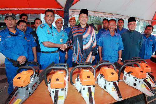 PR02_07082015_SHAHIDAN_KASSIM