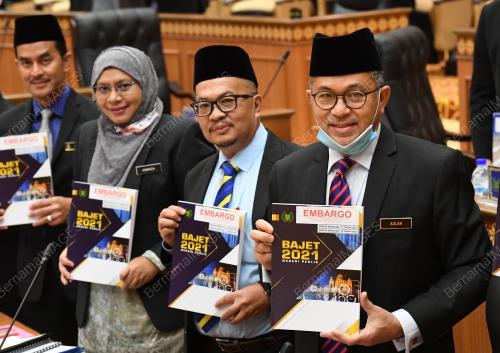 DATUK SERI AZLAN MAN