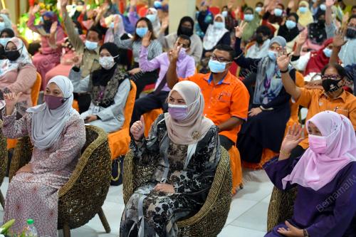 DATUK SERI RINA MOHD HARUN