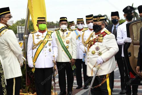 TUANKU SYED SIRAJUDDIN TUANKU SYED PUTRA JAMALULLAIL