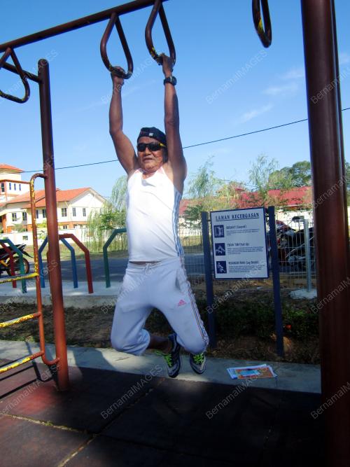 PR02_12022015_AZIZAN_ALI