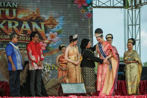DATUK AARON AGO DAGANG