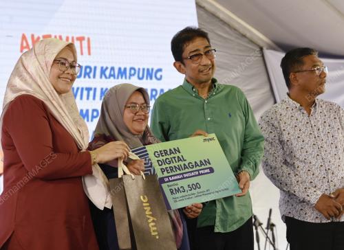 DATUK ZAHIDI ZAINUL ABIDIN