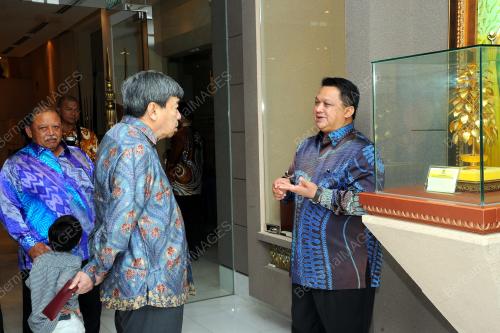 PR02_13112028_GELERI_DIRAJA