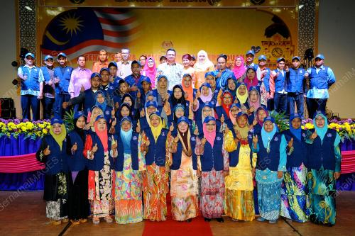 PR02_15102027_PERPADUAN