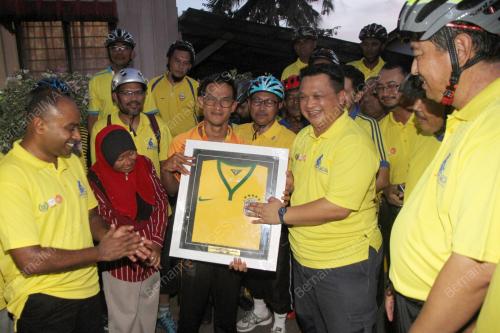 PR02_16092027_RAJA_MUDA