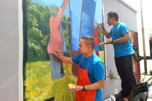 PR02_16102008_STREET_ART