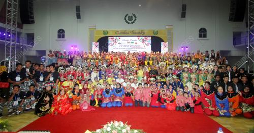 PR02_16102010_FESTIVAL_SENI