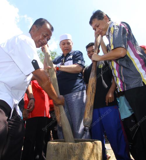 PR02_17032011_ANNUAR_MUSA