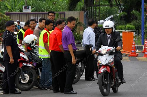 PR02_17062014_JKJR_UITM
