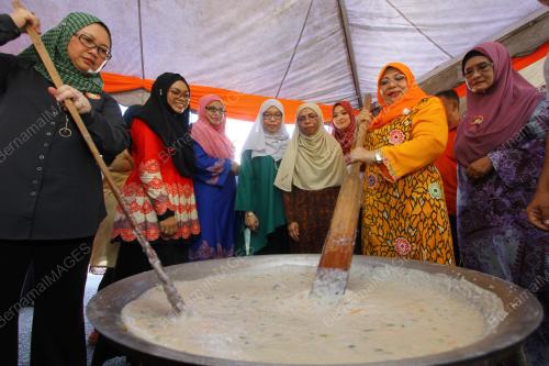 PR02_17062017_WANITA_BN201706167196