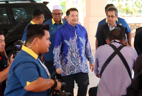 RAFIZI RAMLI