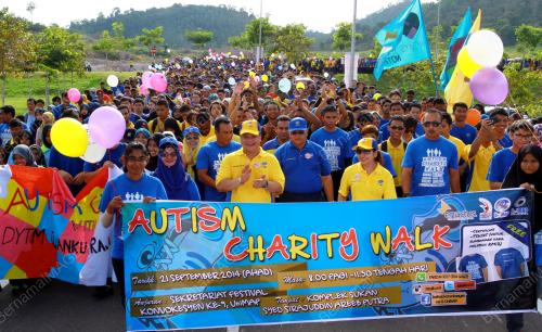 PR02_21092014_CHARITY_WALK