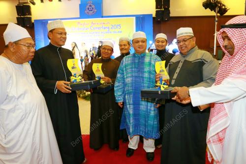 PR02_23042016_APC_MAIPS