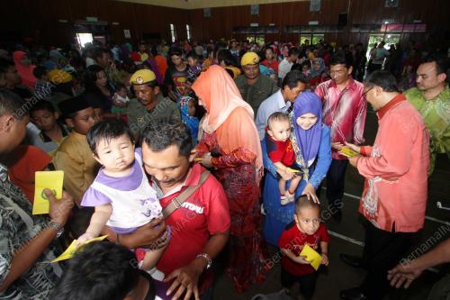 PR02_23072015_MB_AIDILFITRI
