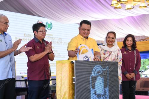 TUANKU SYED FAIZUDDIN PUTRA JAMALULLAIL
