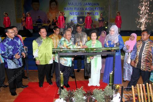PR02_25072015_JAMUAN_RAYA