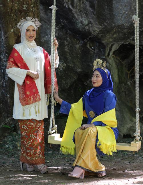 KEBAYA PERLIS