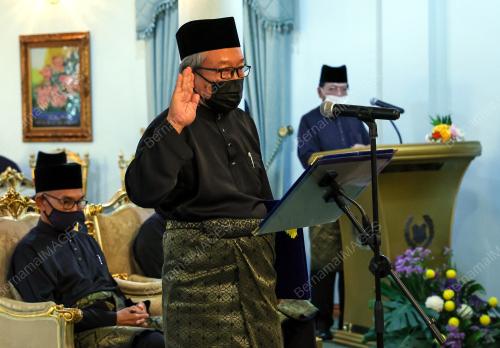 MEGAT HASHIRAT HASSAN