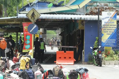 WARGA THAILAND TERKANDAS