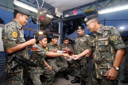 PR02_28062016_AKSEM_BUKA_PUASA
