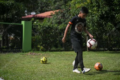 BIASISWA SUKAN BOLA SEPAK
