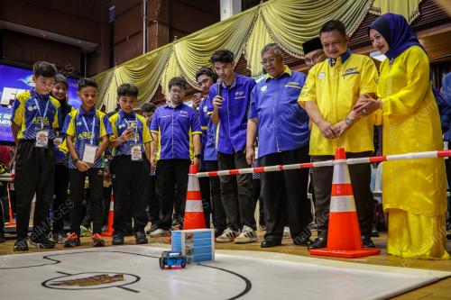 TUANKU SYED FAIZUDDIN PUTRA JAMALULLAIL