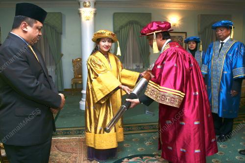 TUANKU LAILATUL SHAHREEN AKASHAH KHALIL