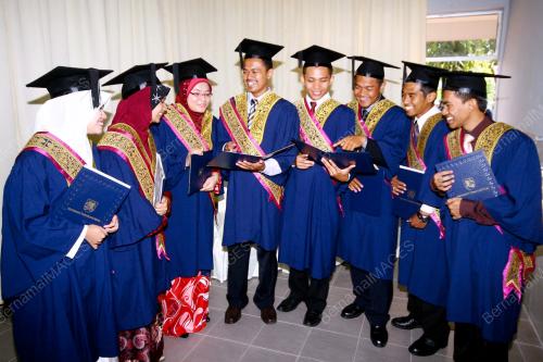 ISTIADAT KONVOKESYEN KE-73 UITM ARAU