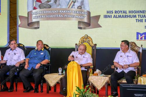 TUANKU SYED SIRAJUDDIN JAMALULLAIL