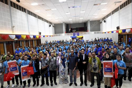 DATUK ROSOL WAHID