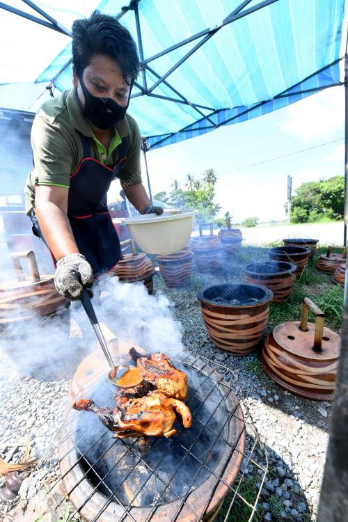 AYAM PASU C'SOM