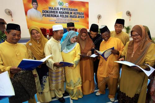 PR03_06102017_FELDA_BN201710057572