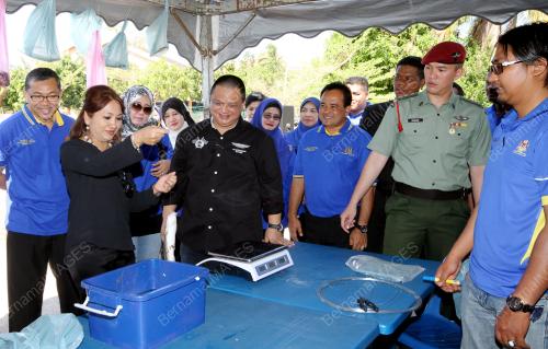 PR03_07022015_PARLIMEN_KANGAR