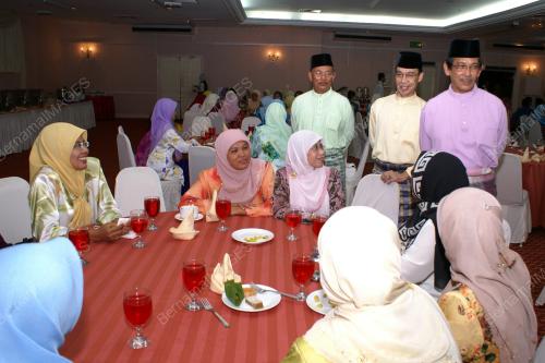 RADZI SHEIKH AHMAD