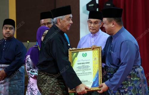 TUANKU SYED FAIZUDDIN PUTRA JAMALULLAIL