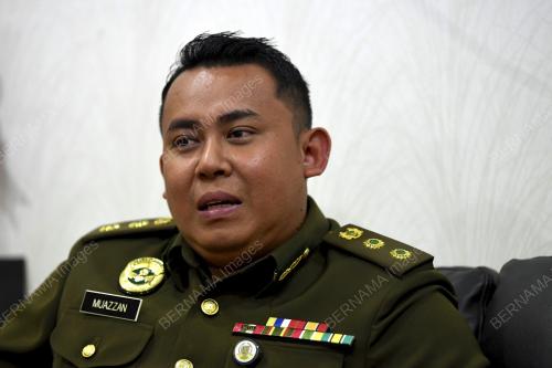 AHMAD MUAZZAN SHAH MOHD SALLEH