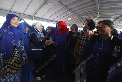 TAN SRI SHAHRIZAT ABDUL JALIL