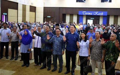 DATUK AZMAN ABIDIN