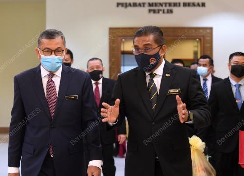 DATUK SERI TAKIYUDDIN HASSAN