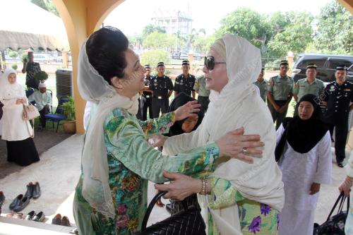 PR03_16052004_TENGKU_PUTERI