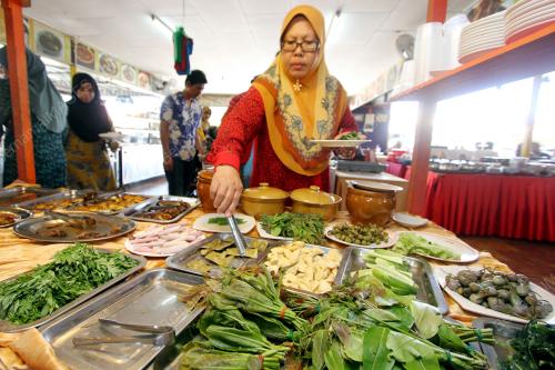PR03_16082023_RESTORAN_SARANG_BURUNG