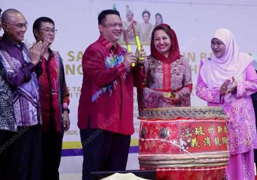 TUANKU SYED FAIZUDDIN PUTRA JAMALULLAIL