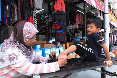 PERSIAPAN KE SEKOLAH
