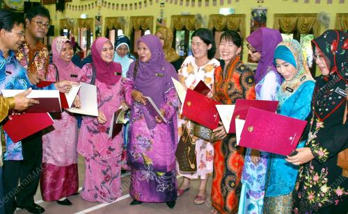 ANUGERAH PERKHIDMATAN CEMERLANG 2009