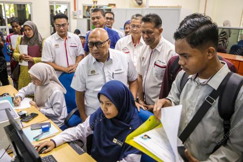 DR AMINUDDIN HASHIM