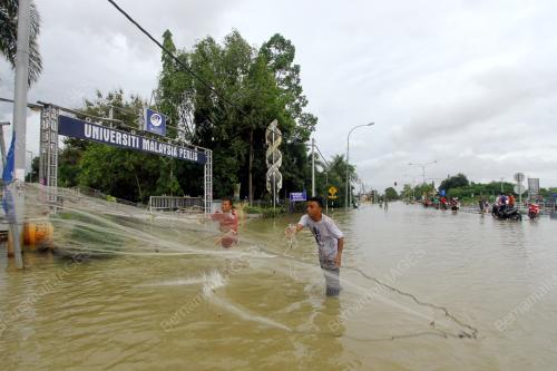 PR03_22092017_PERLIS_BANJIR