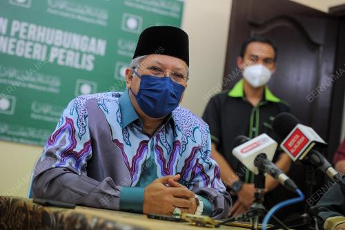 TAN SRI ANNUAR MUSA
