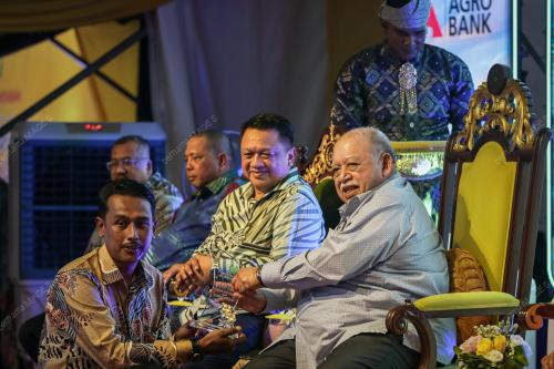 TUANKU SYED SIRAJUDDIN JAMALULLAIL