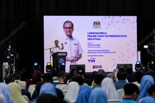 FAHMI FADZIL